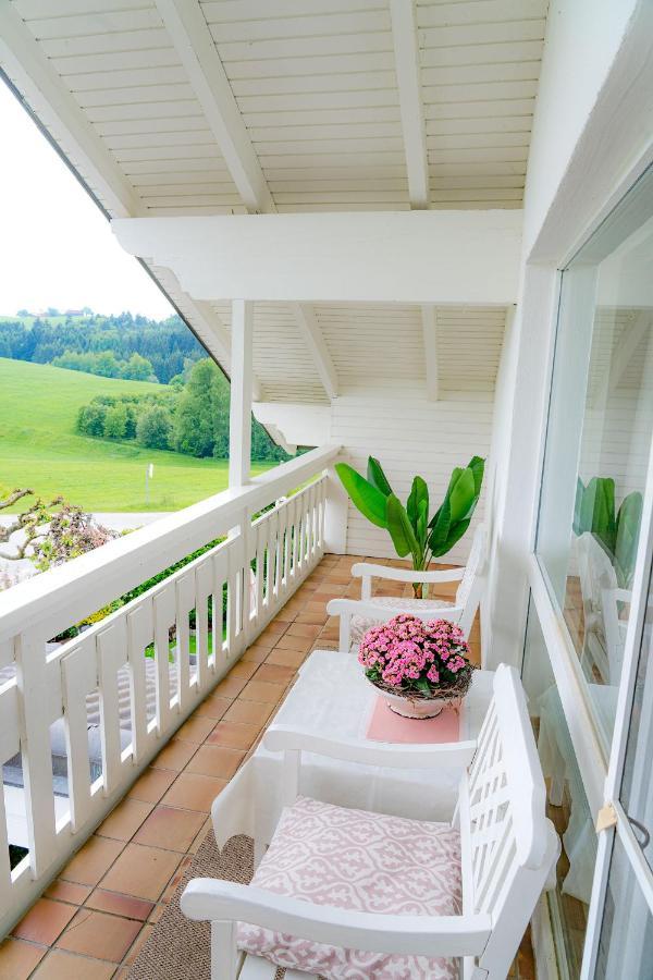 Zur Schonen Aussicht Apartment Hutthurm ภายนอก รูปภาพ