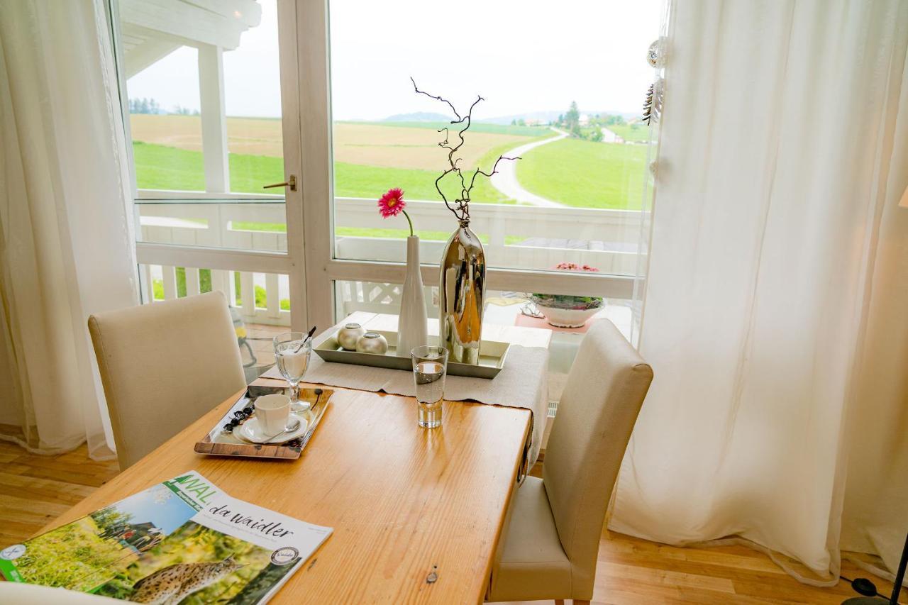Zur Schonen Aussicht Apartment Hutthurm ภายนอก รูปภาพ
